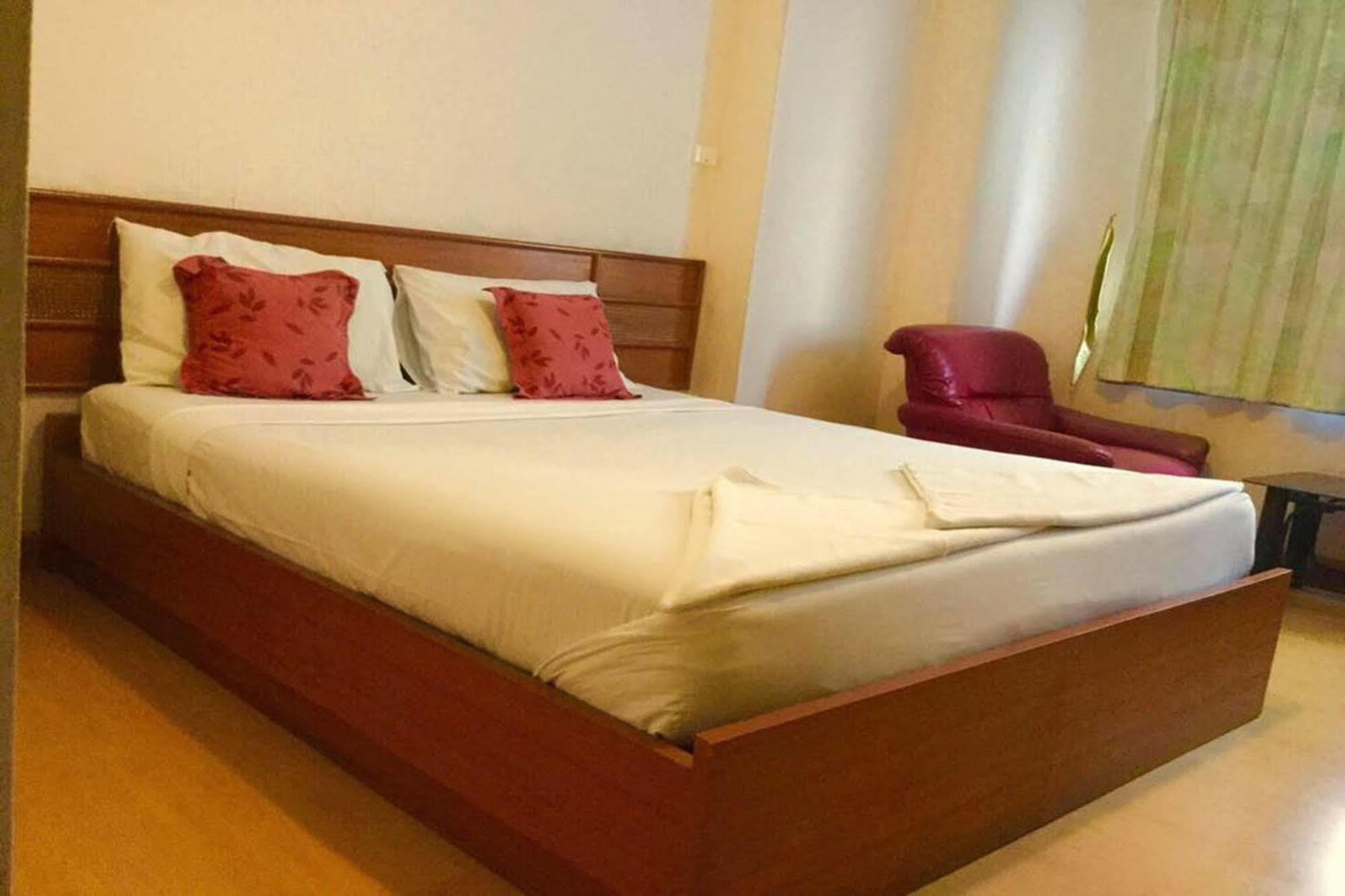 Michael Inn Pattaya Exterior photo