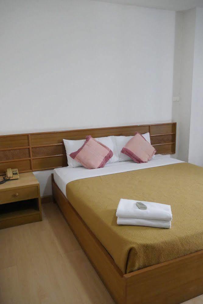 Michael Inn Pattaya Exterior photo